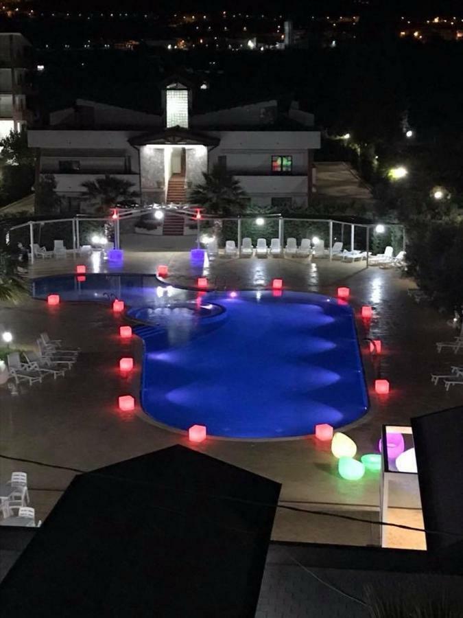 Suite Hotel Dominicus グリゾリーア エクステリア 写真