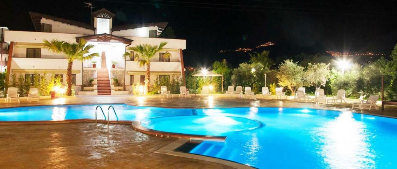 Suite Hotel Dominicus グリゾリーア エクステリア 写真